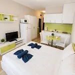 Sorrento Sole Mare - By The Apartment Sveti Vlas