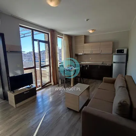 Apartment Sorrento Sole Mare - By The *