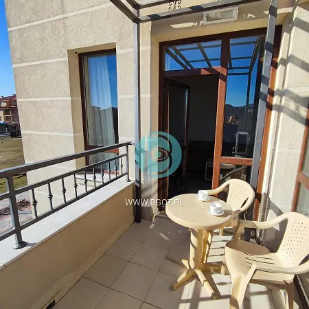 Apartment Sorrento Sole Mare - By The *