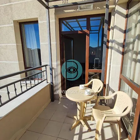 Apartment Sorrento Sole Mare - By The Sveti Vlas