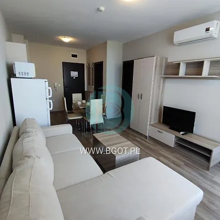 Apartment Sorrento Sole Mare - By The Sveti Vlas