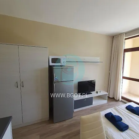 Apartment Sorrento Sole Mare - By The