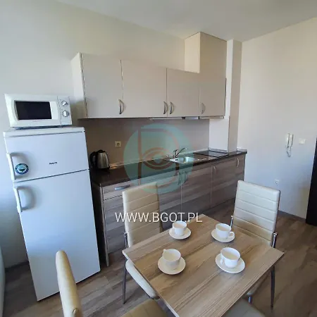 Apartment Sorrento Sole Mare - By The *