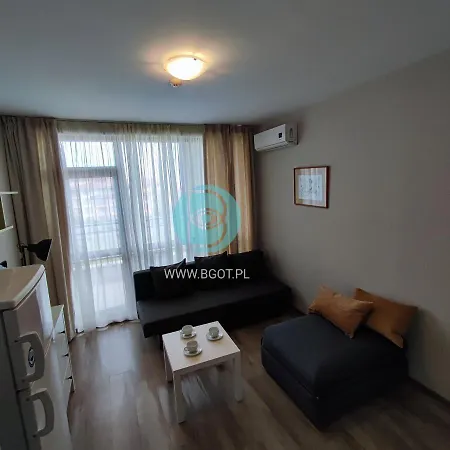 Apartment Sorrento Sole Mare - By The *