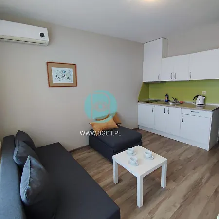 Apartment Sorrento Sole Mare - By The Sveti Vlas