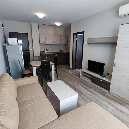 Sorrento Sole Mare - By The Sveti Vlas