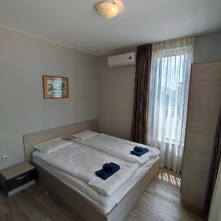 Sorrento Sole Mare - By The Appartement Sveti Vlas