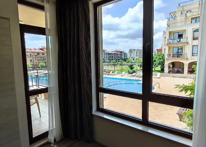 Sorrento Sole Mare - By The * Sveti Vlas